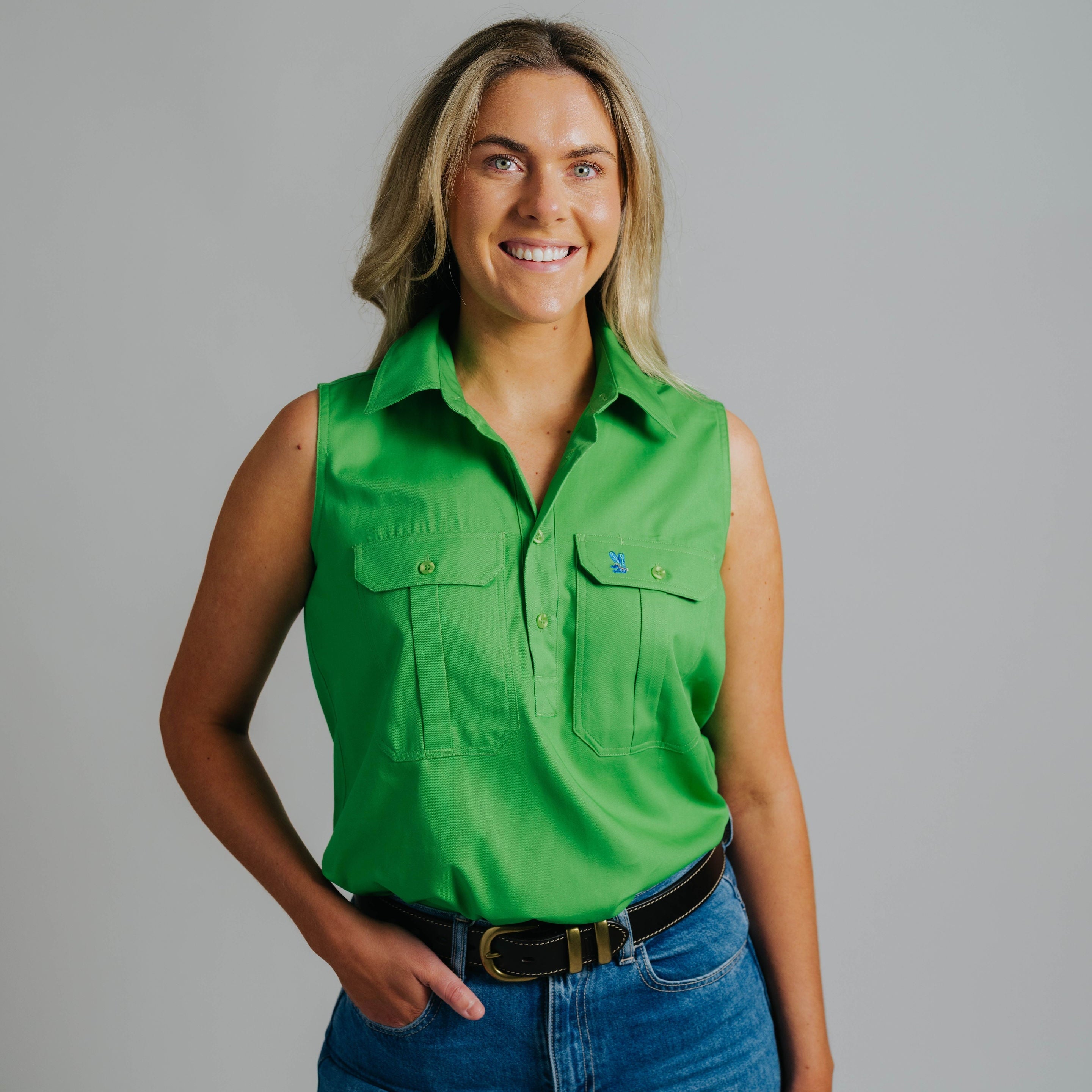 Sleeveless Clover Work Shirt