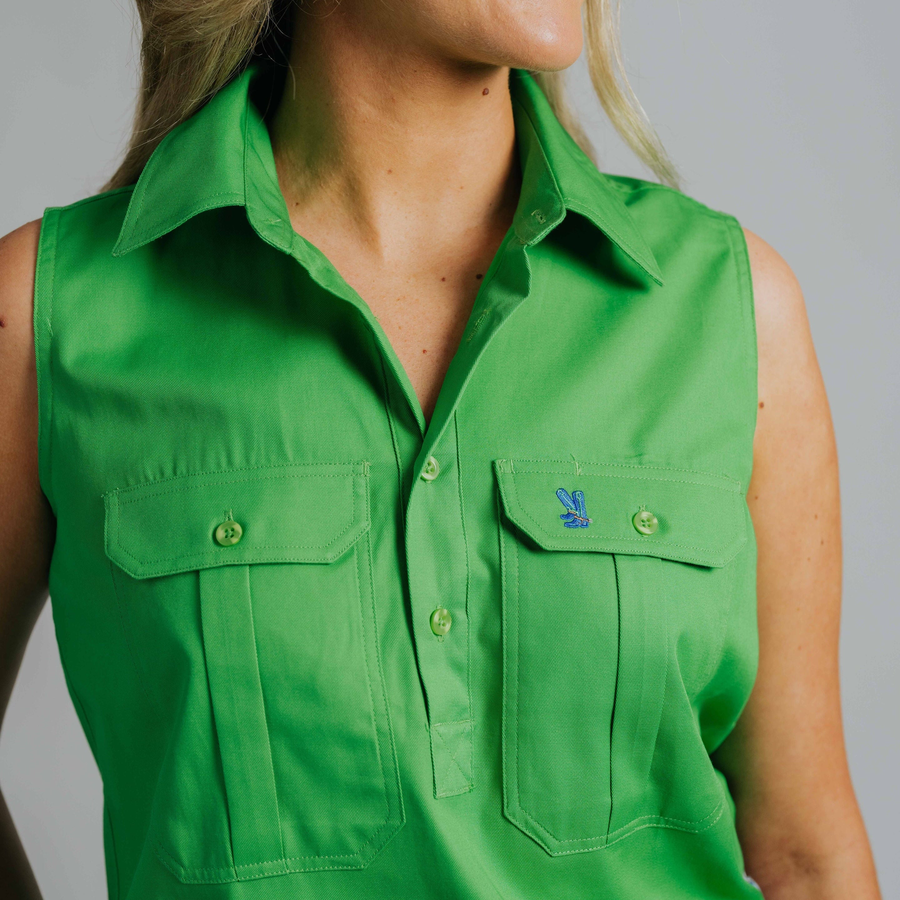 Sleeveless Clover Work Shirt